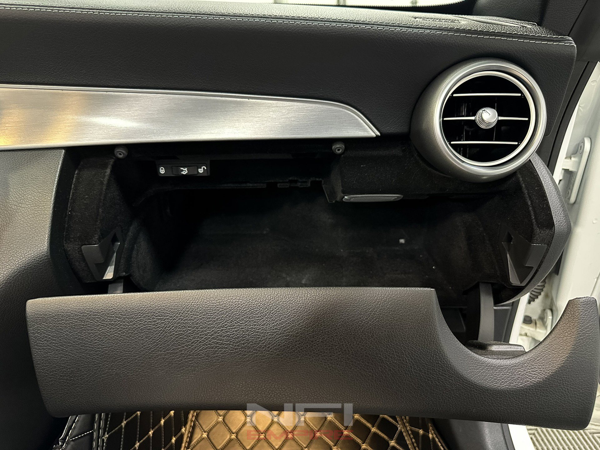 Used 2017 Mercedes-Benz C 63 AMG C 63 AMG Cabriolet 2D image 49