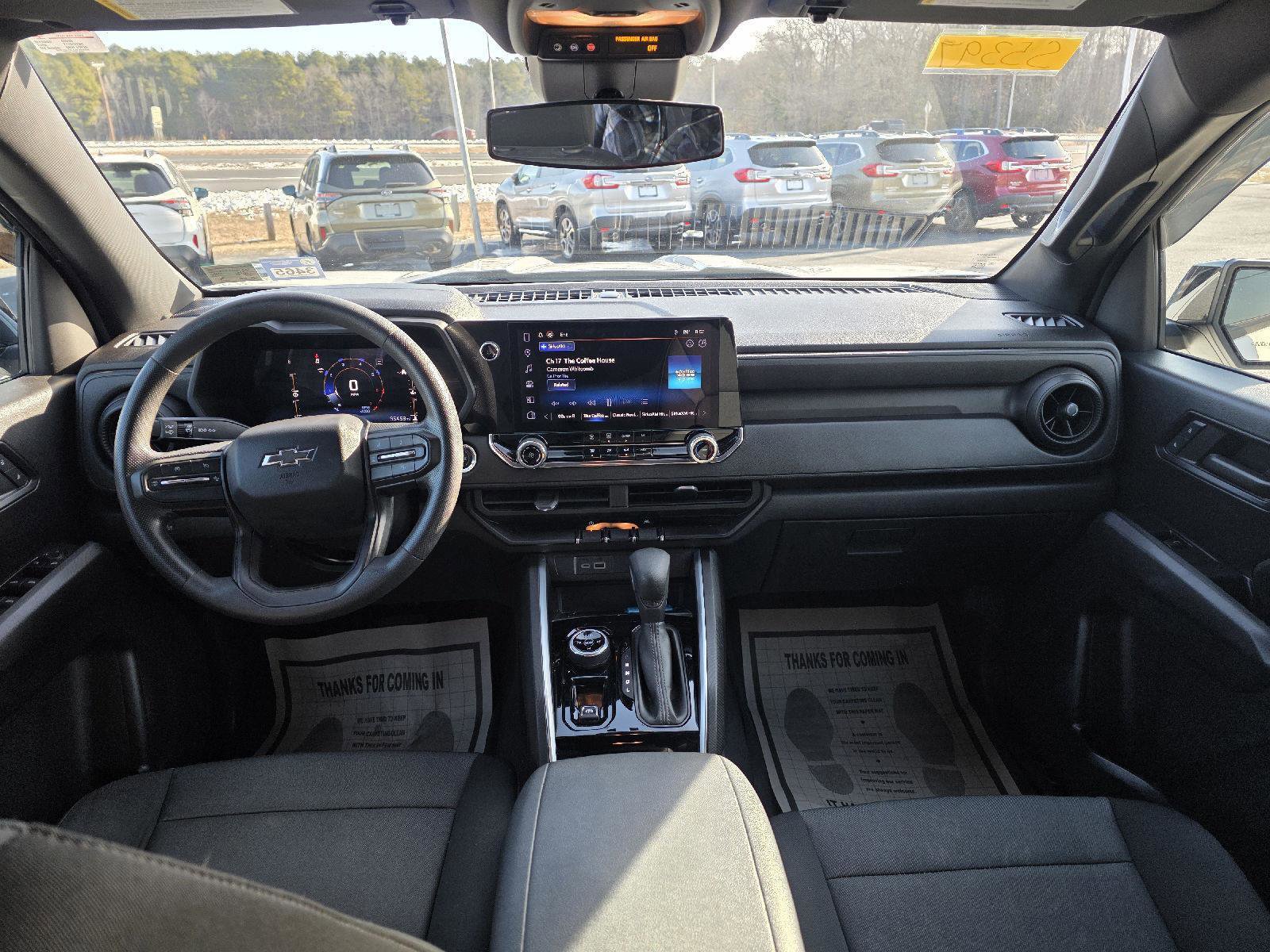 Used 2023 Chevrolet Colorado Trail Boss w/ Technology Package image 13