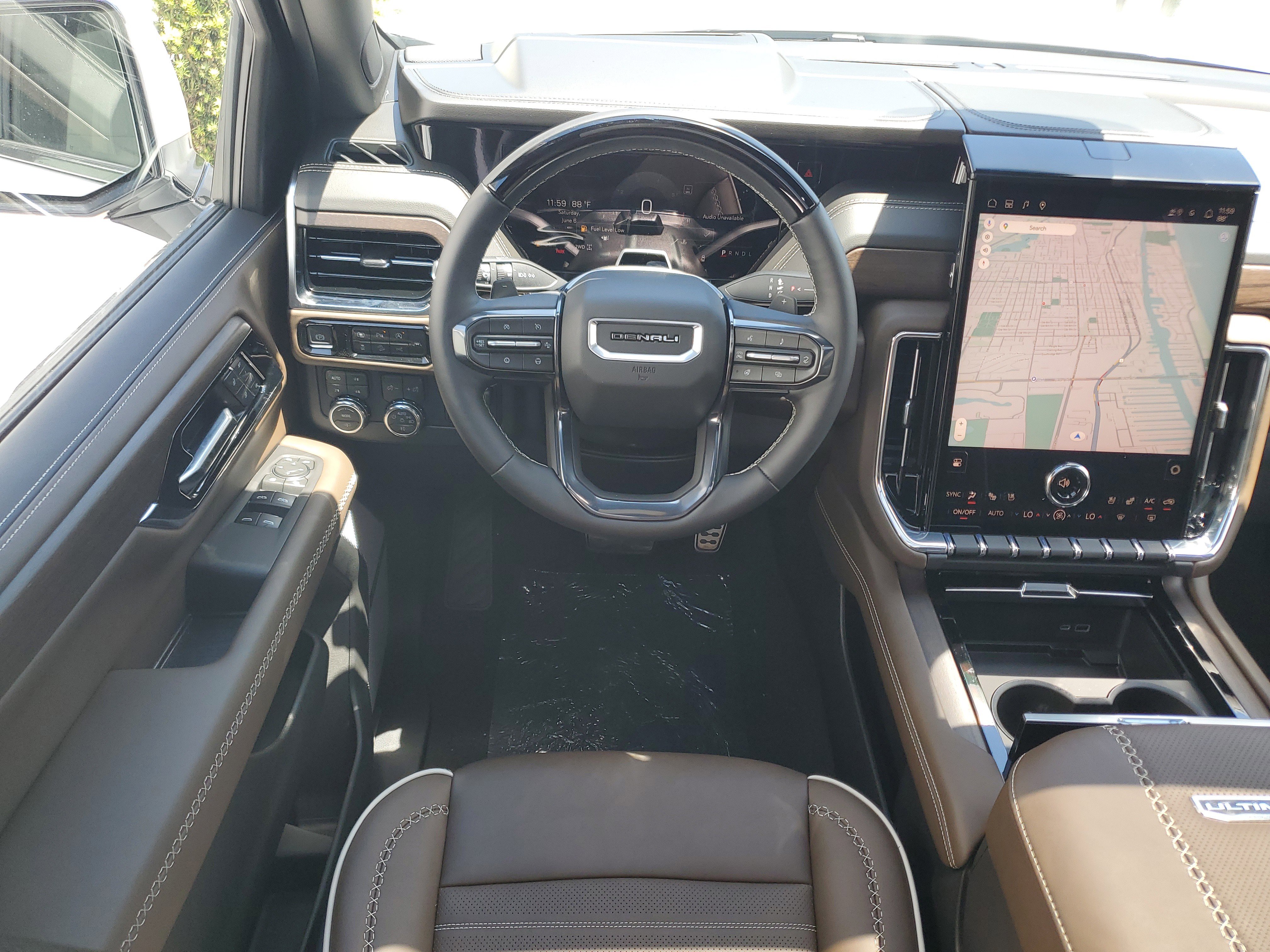 New 2026 GMC Yukon Denali Ultimate AWD/4WD image 17