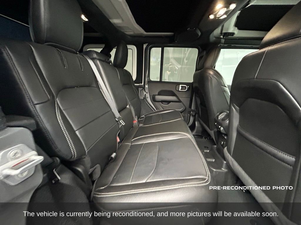 Used 2022 Jeep Wrangler Unlimited Sahara w/ Cold Weather Group image 13