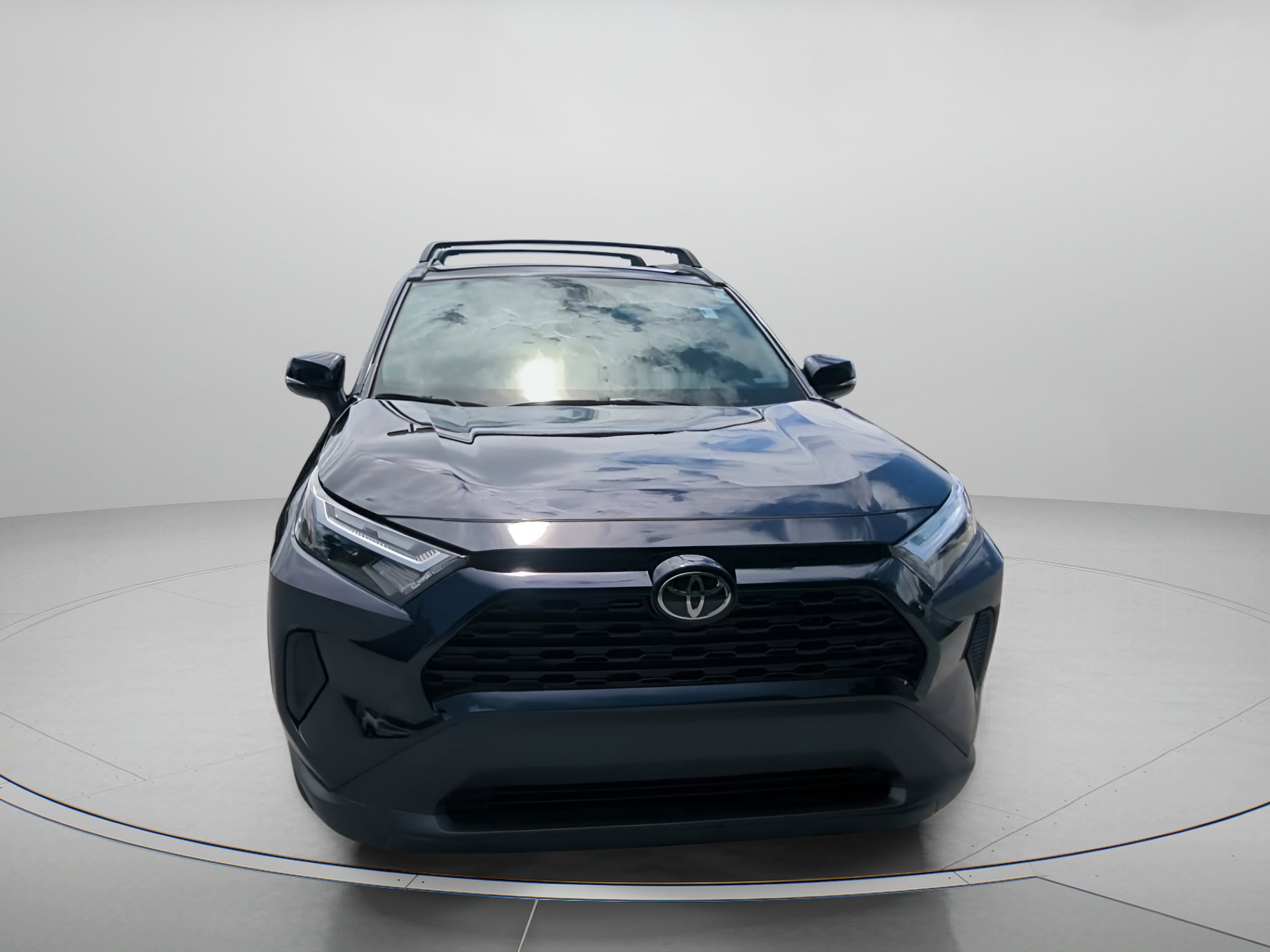 Used 2025 Toyota RAV4 XLE w/ Convenience Package FWD image 8