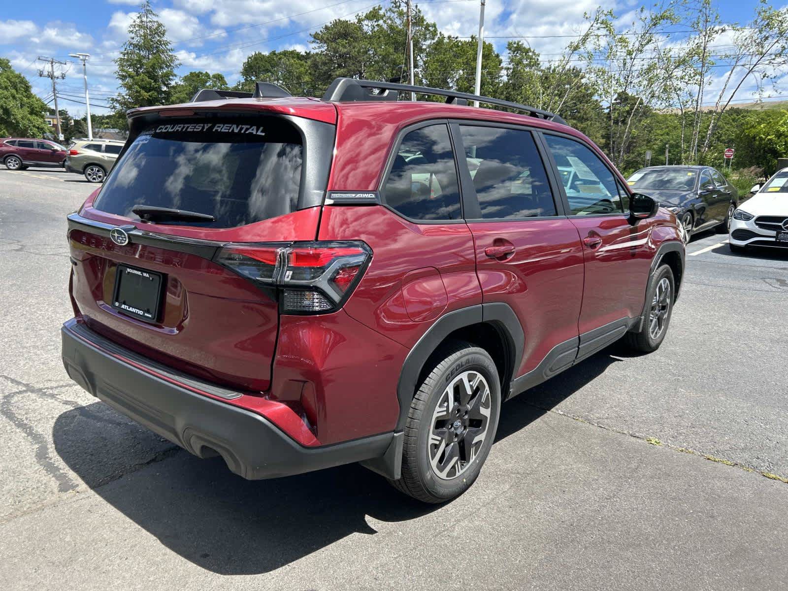 Used 2026 Subaru Forester Premium AWD/4WD image 3