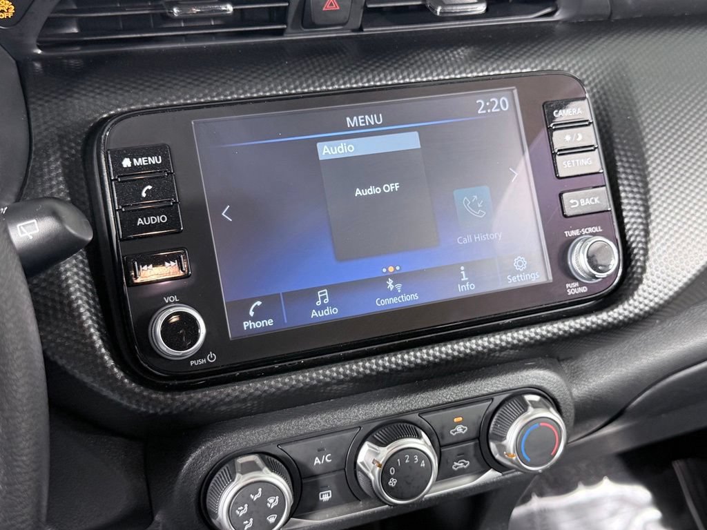Used 2024 Nissan Kicks SV w/ Interior Electronics Package FWD image 15