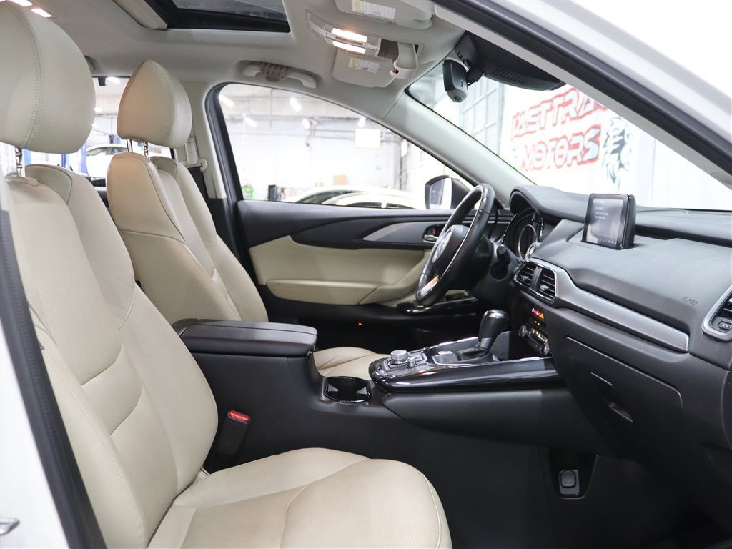 Used 2019 MAZDA CX-9 Touring w/ Touring Premium Package FWD image 14