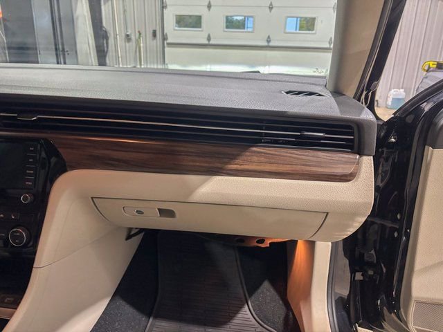 Used 2020 Volkswagen Passat 2.0T SEL image 25