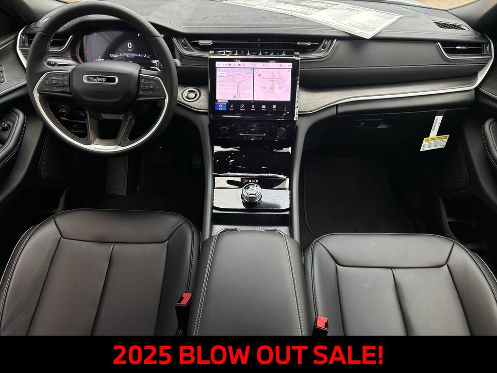 New 2025 Jeep Grand Cherokee Limited w/ Trailer Tow Package image 9