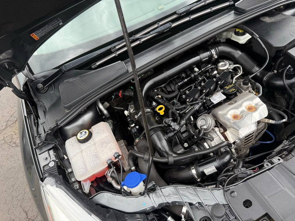 Used 2017 Ford Focus SE FWD image 49