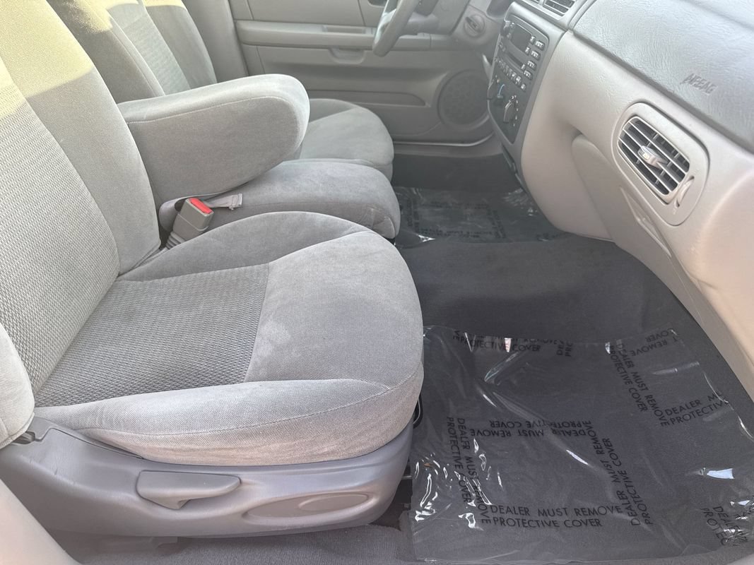 Used 2005 Ford Taurus SE FWD image 15