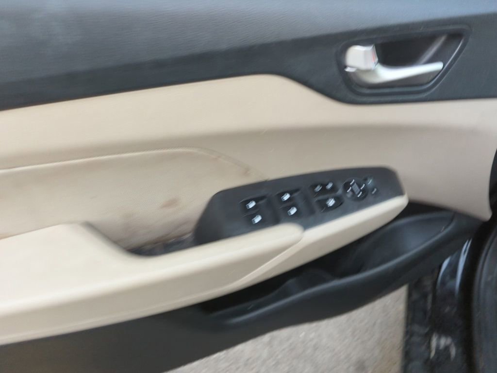 Used 2018 Hyundai Accent SE image 8