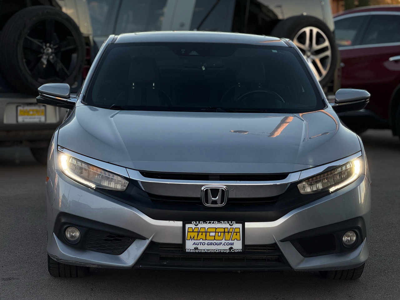 Used 2016 Honda Civic Touring image 4