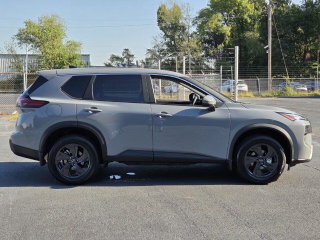 New 2026 Nissan Rogue SV FWD image 6
