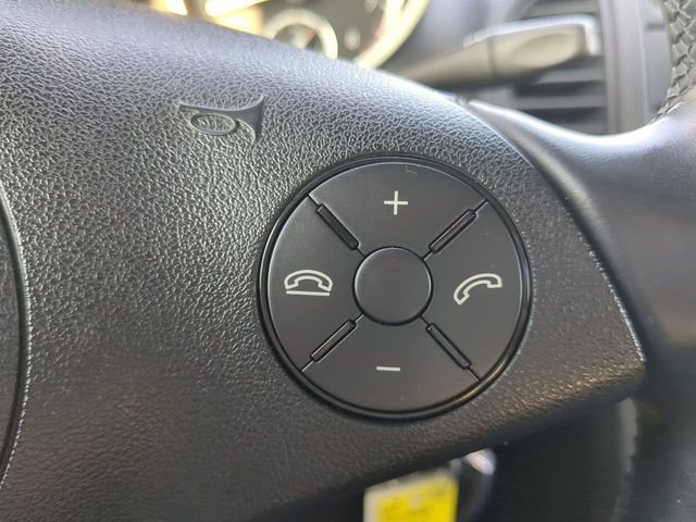 Used 2011 Mercedes-Benz SLK 350 image 21