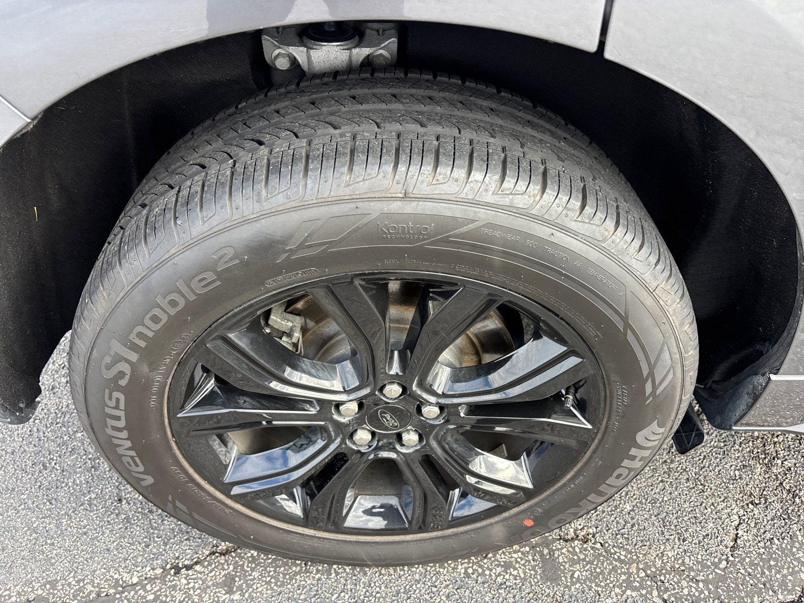 Used 2023 Ford Edge SE w/ Black Appearance Package image 10