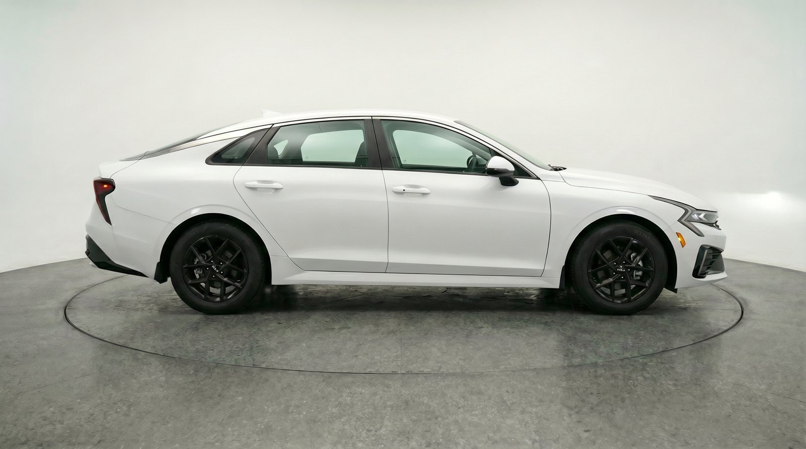 Used 2025 Kia K5 LXS FWD image 11