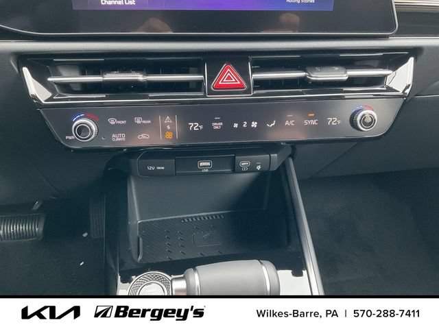 Certified 2023 Kia Niro EX FWD image 11