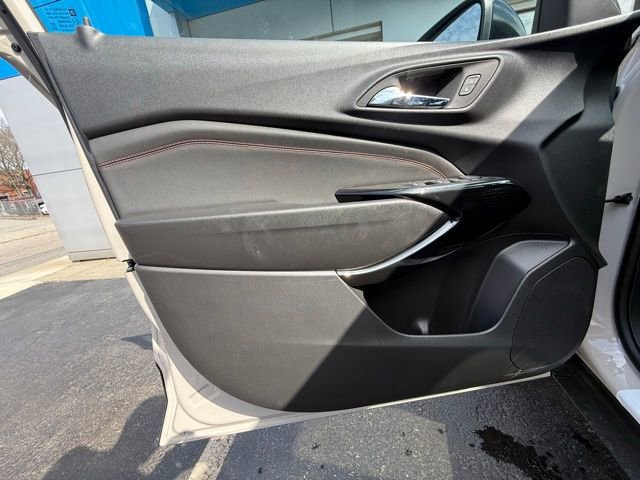 New 2026 Chevrolet Trax RS w/ Sunroof Package image 12