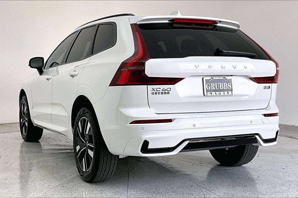 New 2026 Volvo XC60 B5 Core w/ Climate Package AWD/4WD image 3