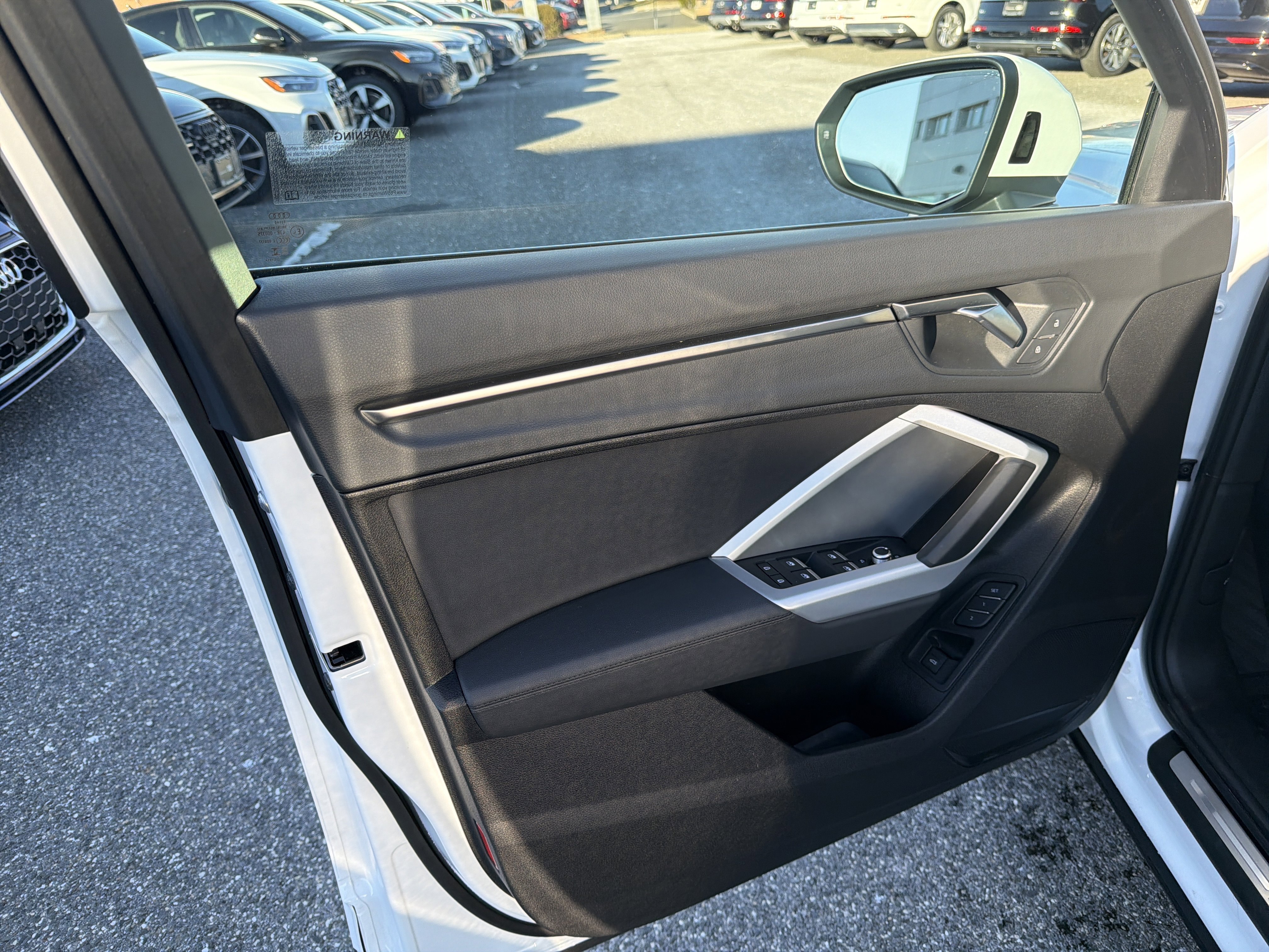 Certified 2025 Audi Q3 2.0T Premium w/ Convenience Package image 6