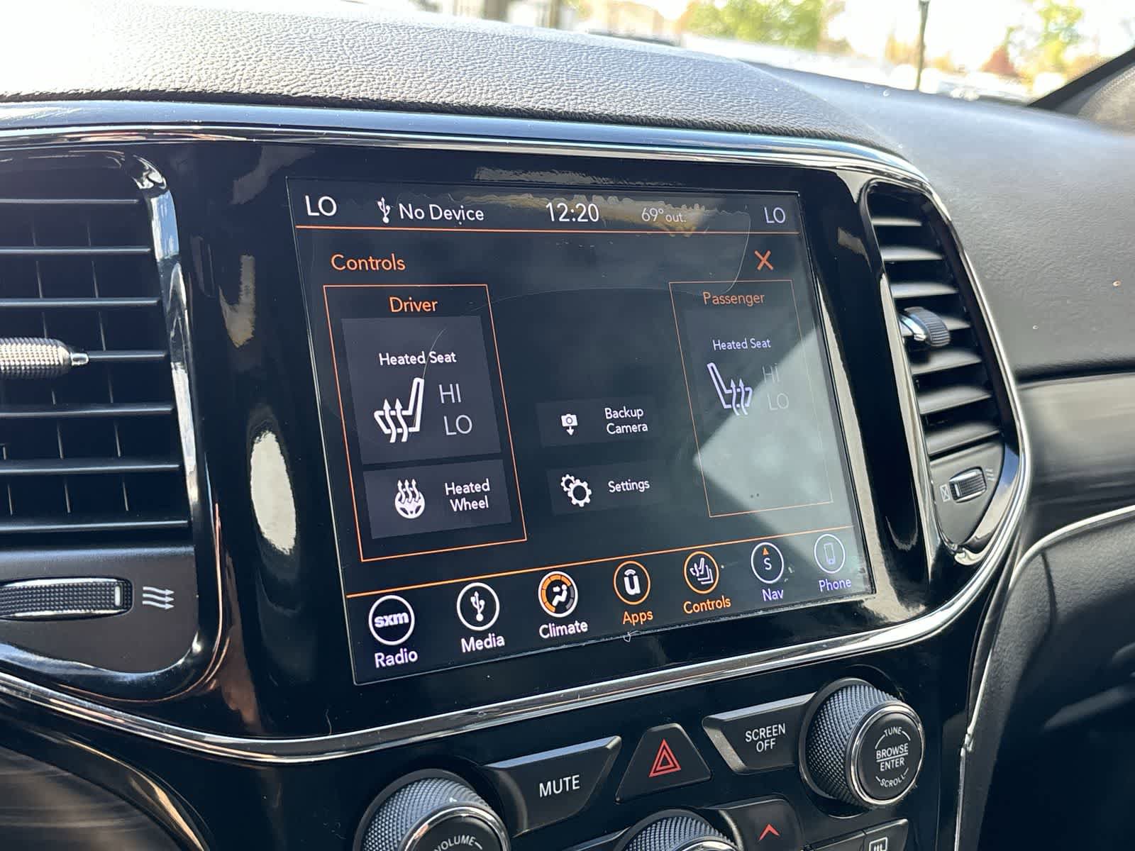 Used 2019 Jeep Grand Cherokee Limited w/ Trailer Tow Group IV image 21