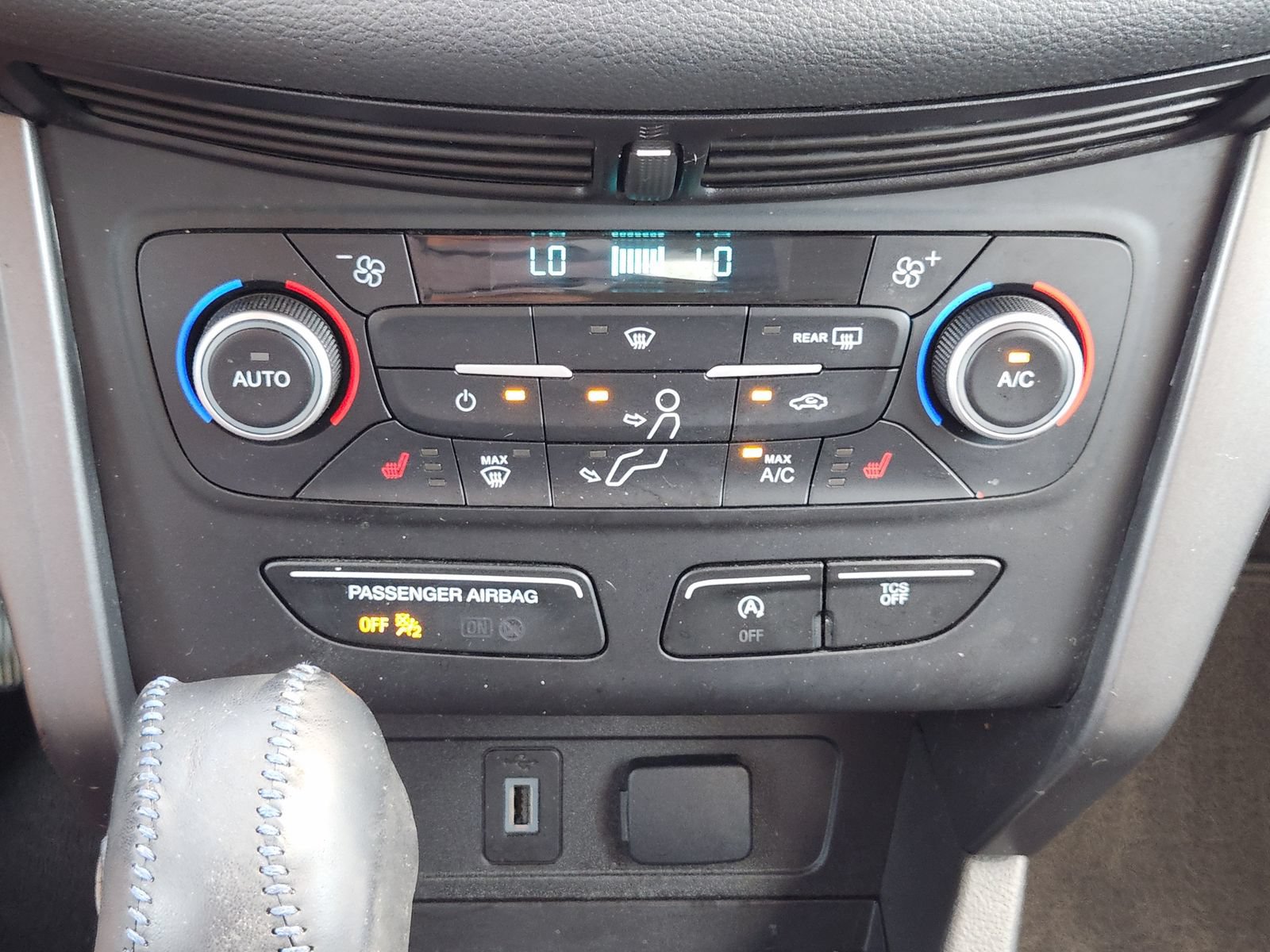 Used 2019 Ford Escape SE FWD image 20