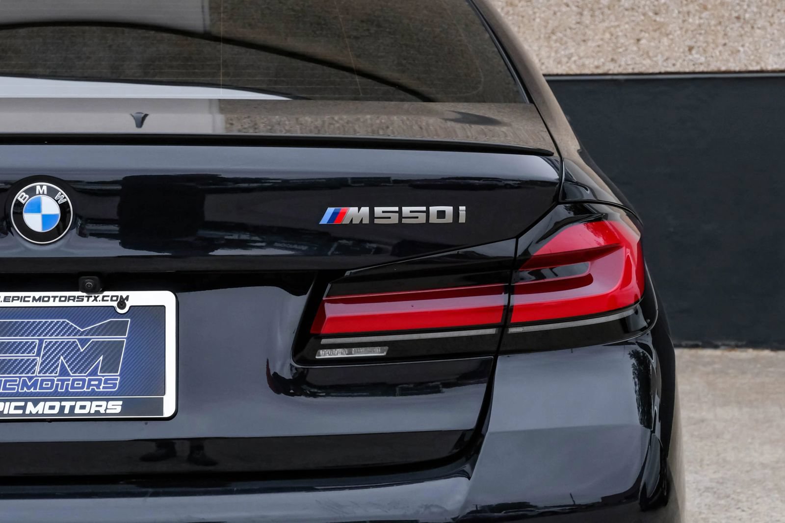 Used 2023 BMW M550i xDrive w/ Executive Package AWD/4WD image 65