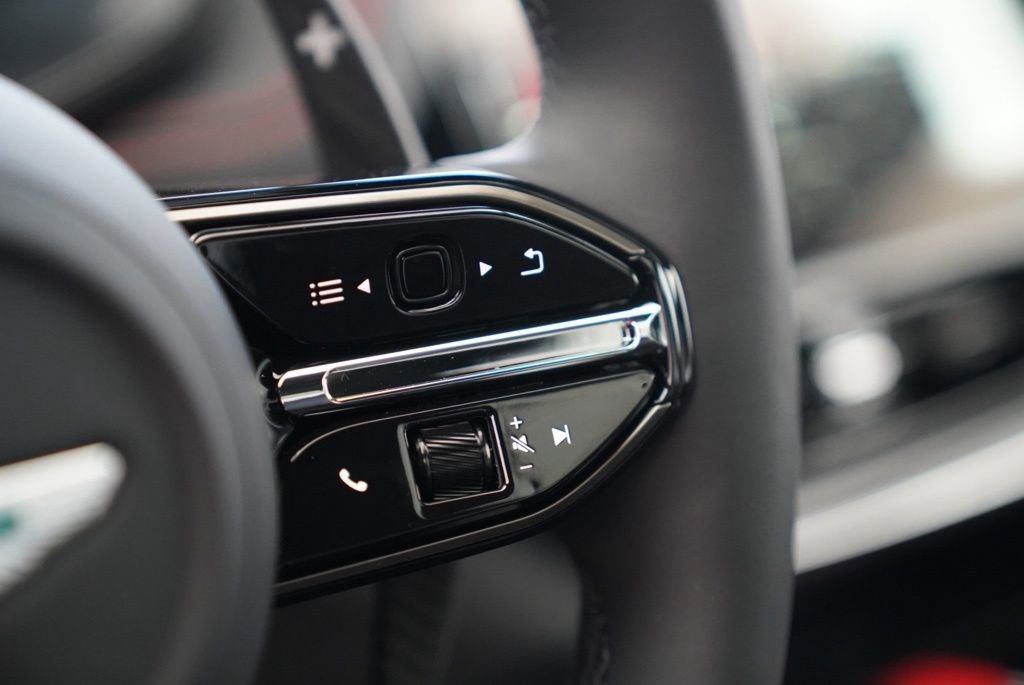 New 2026 Aston Martin DBX S image 29