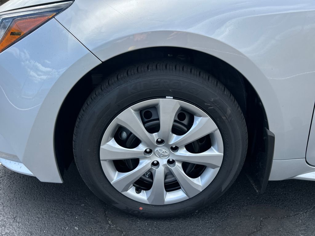New 2026 Toyota Corolla LE FWD image 28