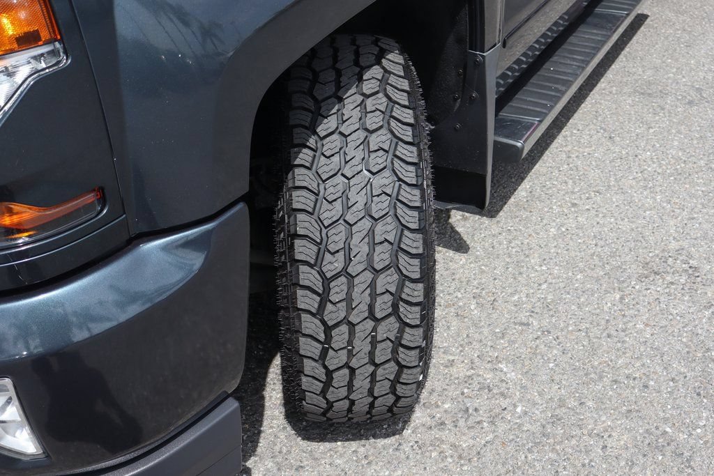 Used 2018 Chevrolet Silverado 1500 LT w/ All Star Edition AWD/4WD image 40