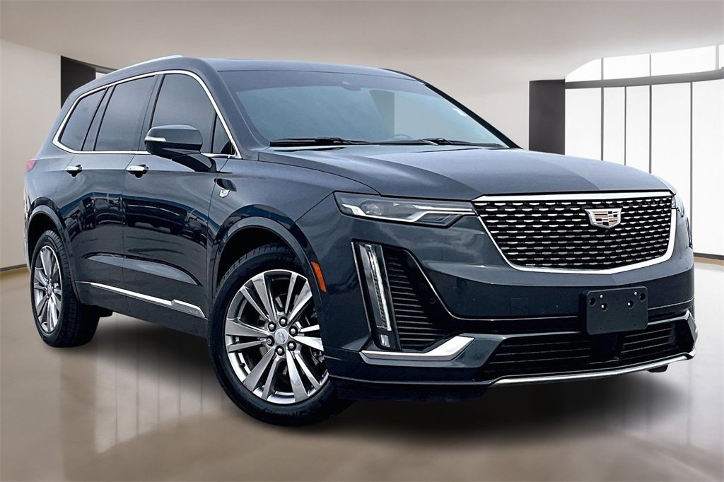 Used 2023 Cadillac XT6 Premium Luxury w/ Technology Package image 11