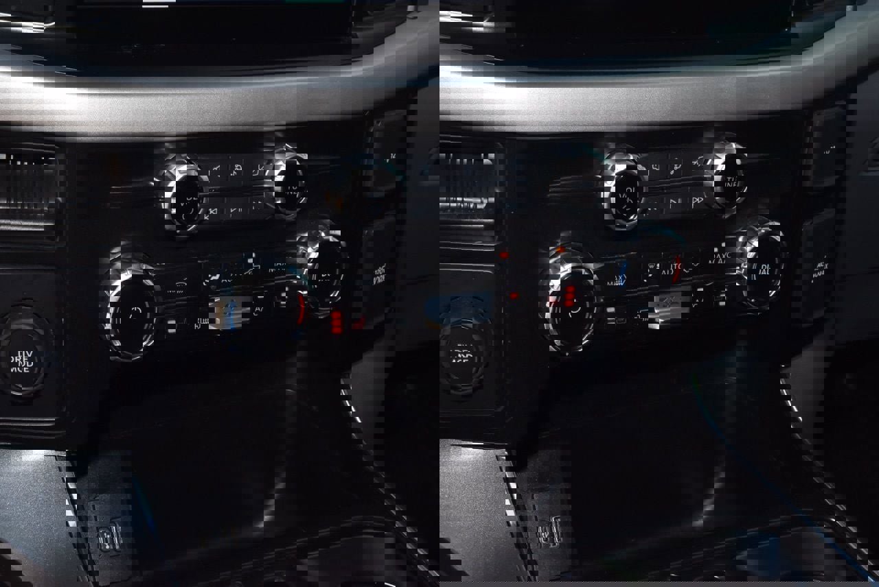 Used 2023 Ford F150 XLT w/ Equipment Group 302A High image 29