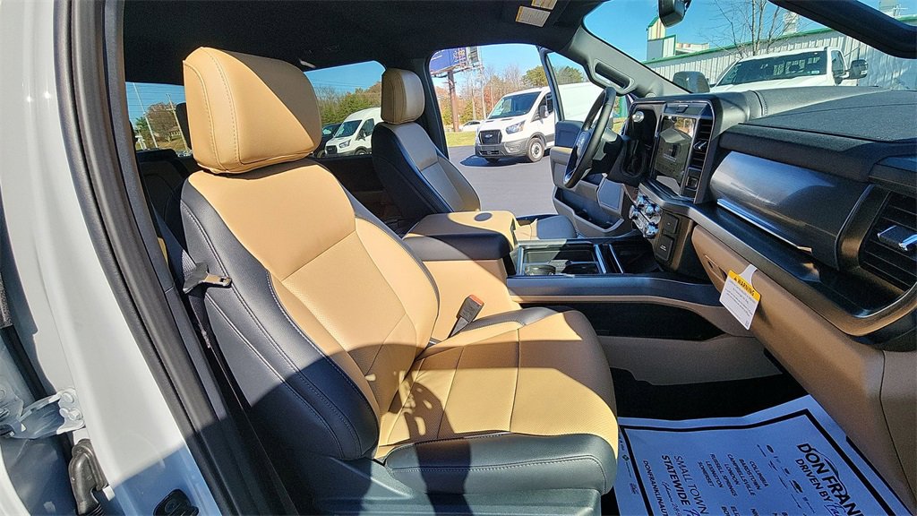 New 2026 Ford F350 Lariat image 28