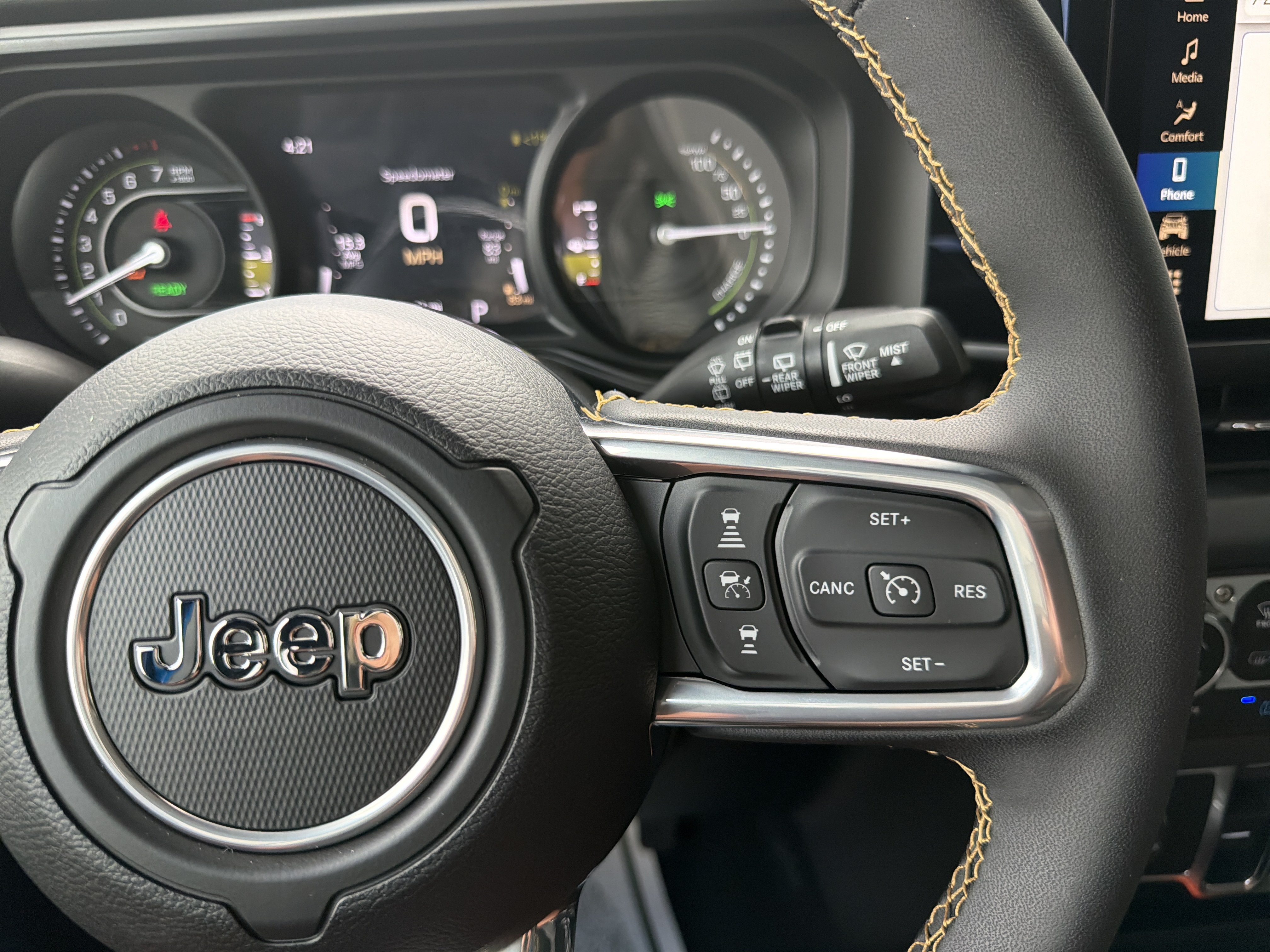 Certified 2024 Jeep Wrangler Unlimited Sahara AWD/4WD image 33