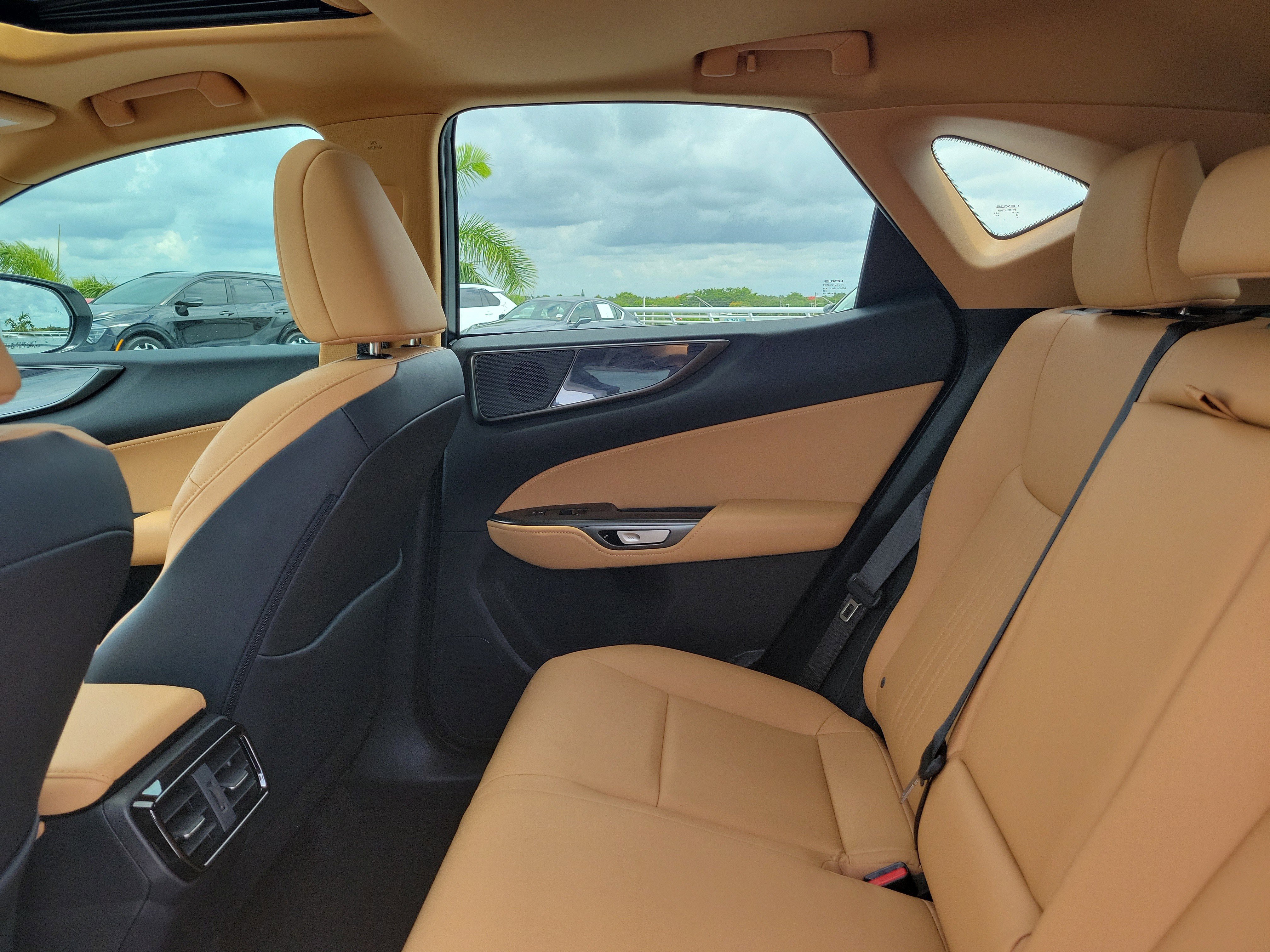 Certified 2025 Lexus NX 250 FWD w/ Accessory Package (K3) image 13