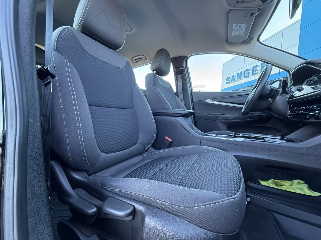 Used 2023 Chevrolet Bolt EUV LT image 14