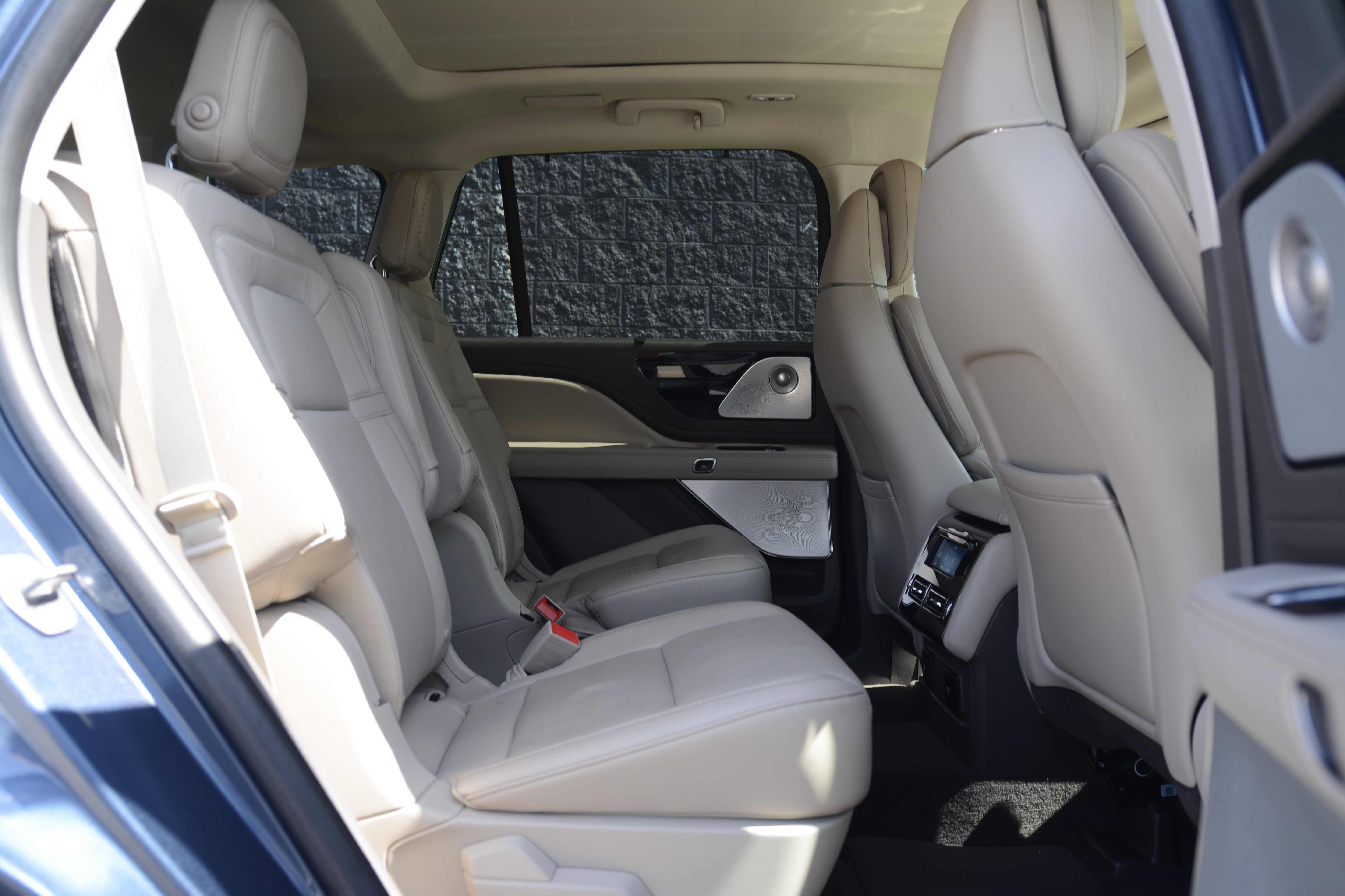 Used 2020 Lincoln Aviator Reserve w/ Equipment Group 202A AWD/4WD image 30