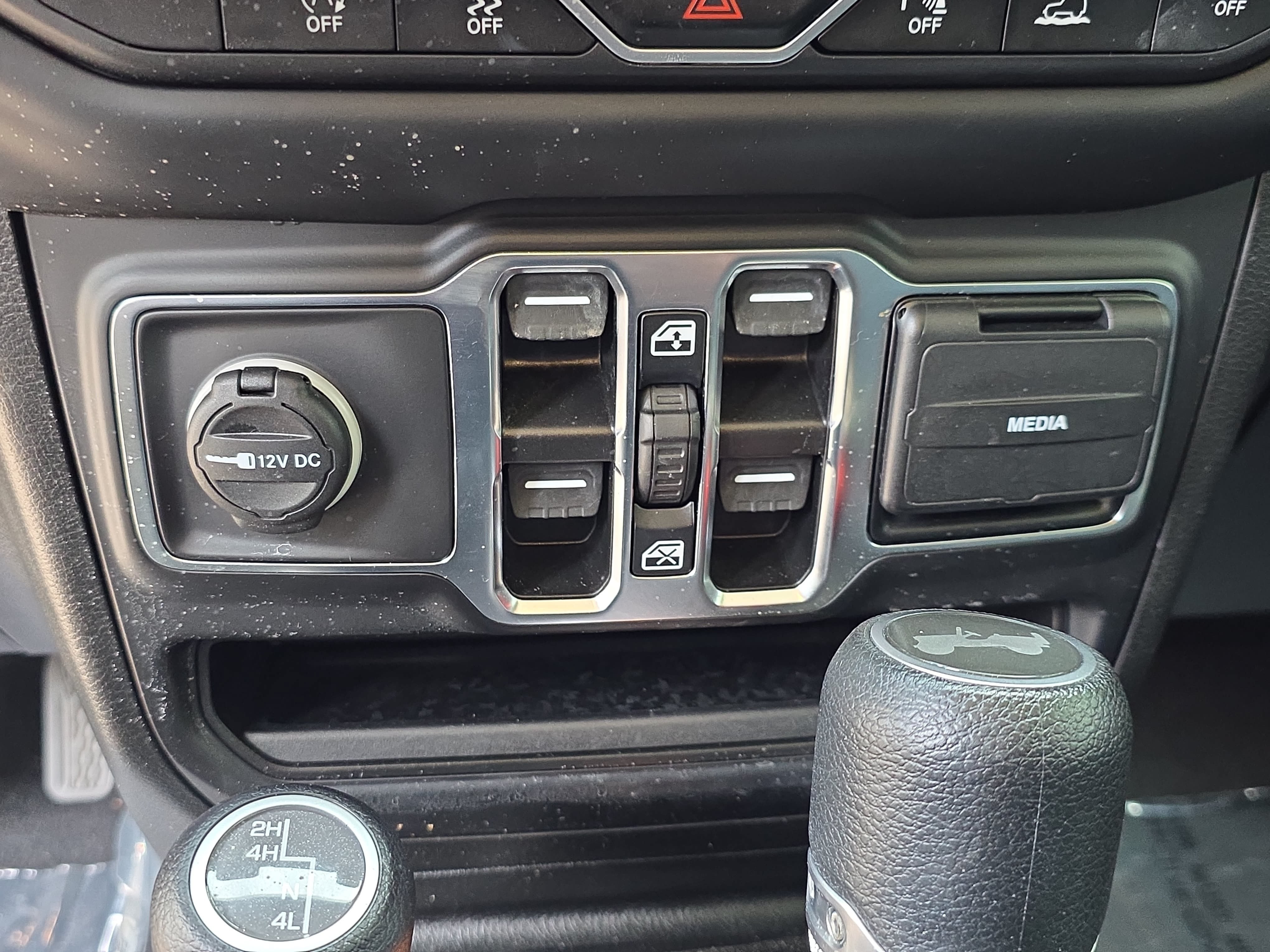 Used 2021 Jeep Wrangler Unlimited Sport AWD/4WD image 26