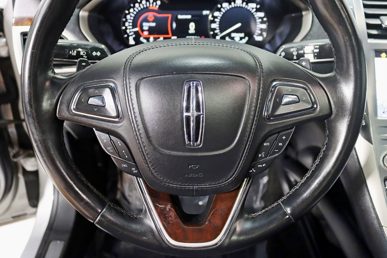 Used 2019 Lincoln MKZ Reserve AWD/4WD image 15