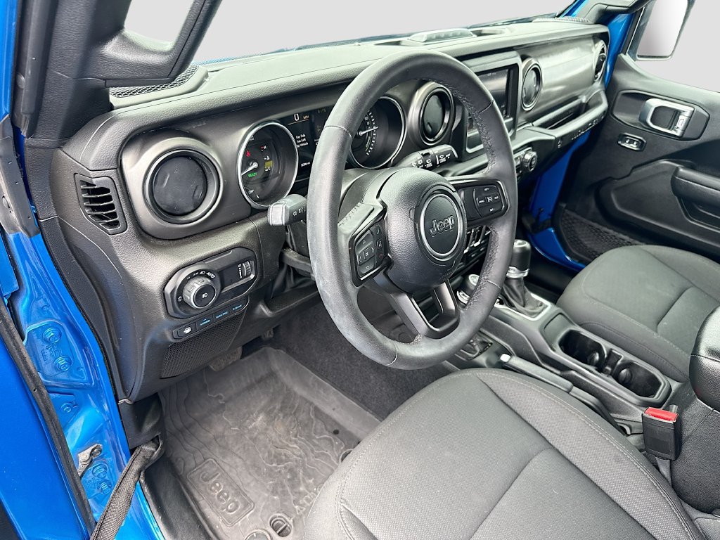 Certified 2023 Jeep Wrangler Unlimited AWD/4WD image 10