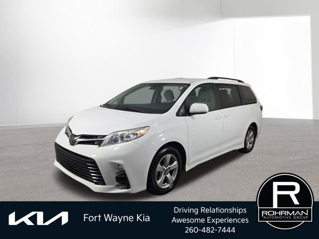 Used 2018 Toyota Sienna LE