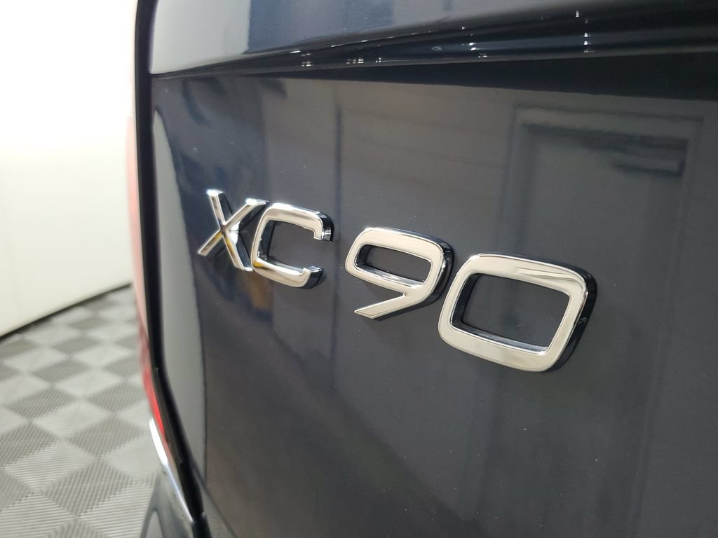 New 2026 Volvo XC90 B6 Plus w/ Protection Package Premier AWD/4WD image 8