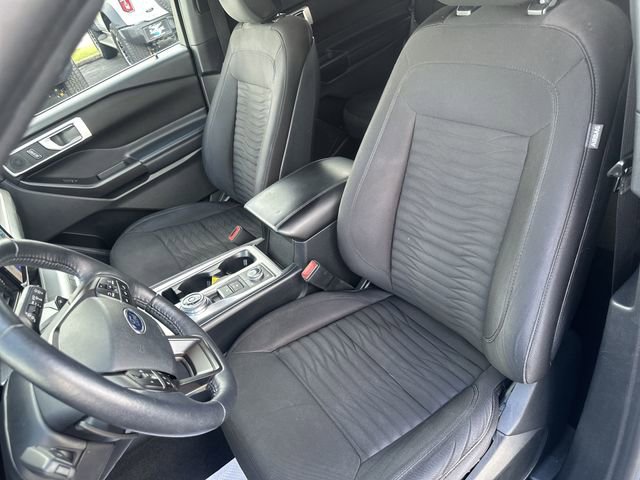 Used 2020 Ford Explorer XLT w/ Comfort Package AWD/4WD image 15