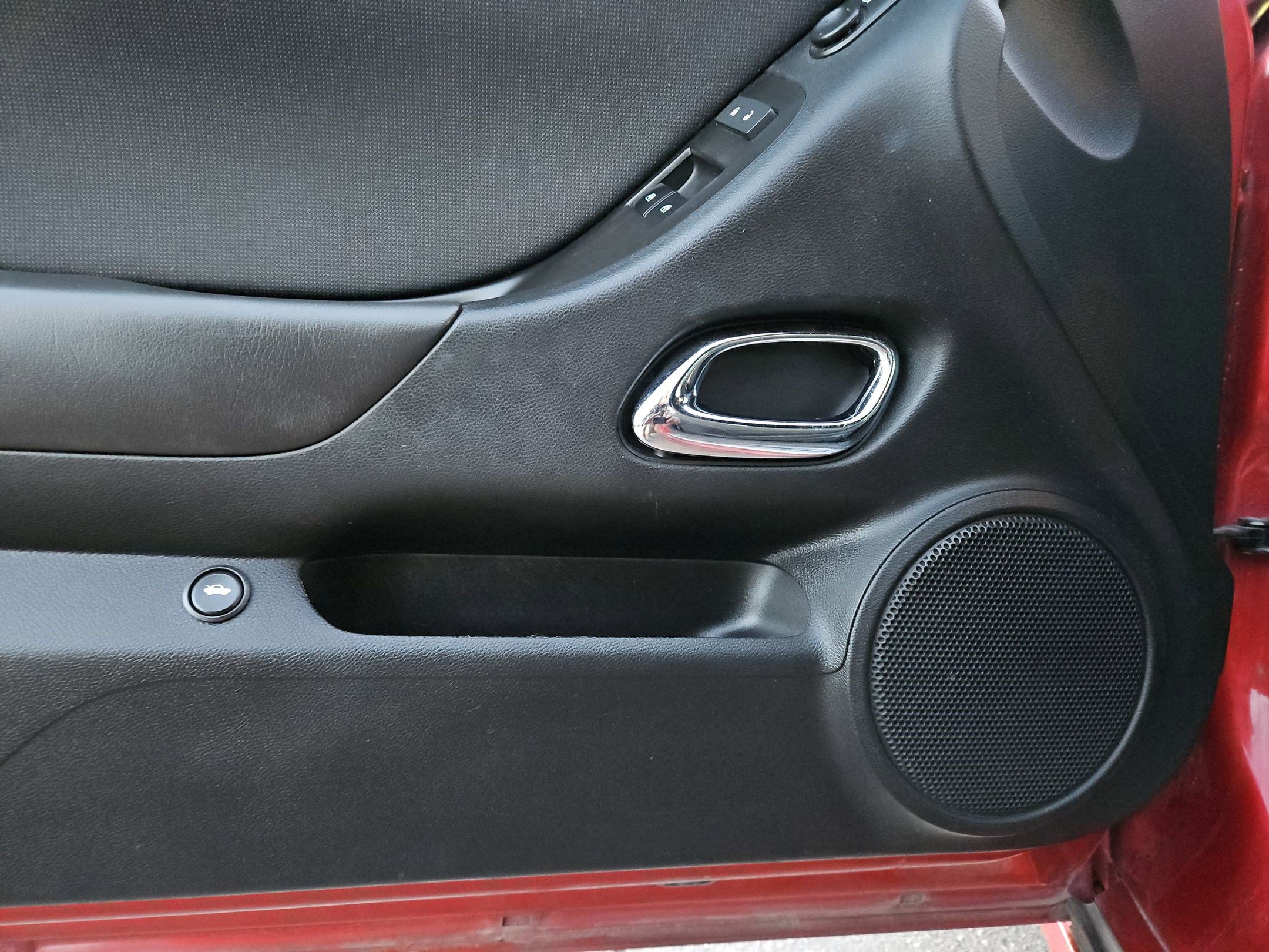 Used 2014 Chevrolet Camaro LT image 15