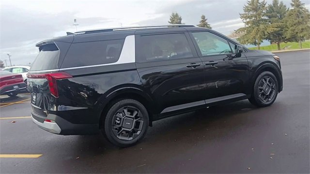 New 2026 Kia Carnival EX image 3