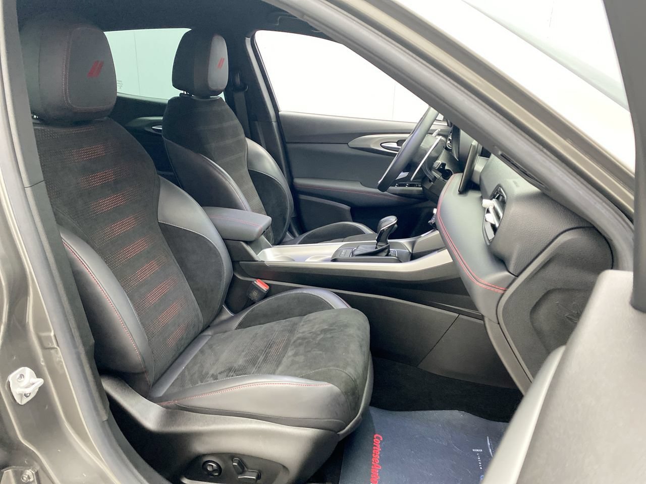 Used 2024 Dodge Hornet R/T AWD/4WD image 22