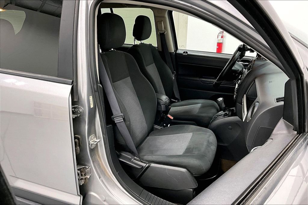 Used 2016 Jeep Compass Sport w/ Power Value Group image 10