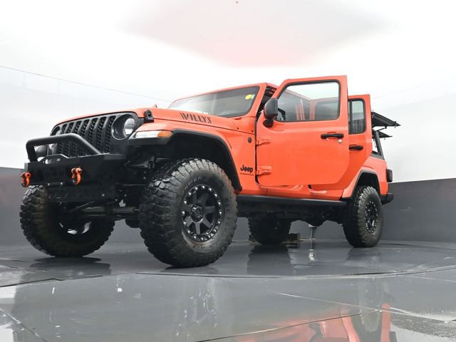 Used 2023 Jeep Gladiator Willys image 32