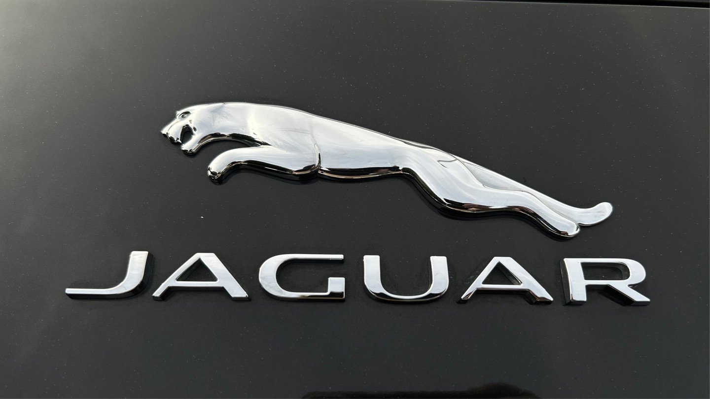 Used 2018 Jaguar F-TYPE Convertible image 50