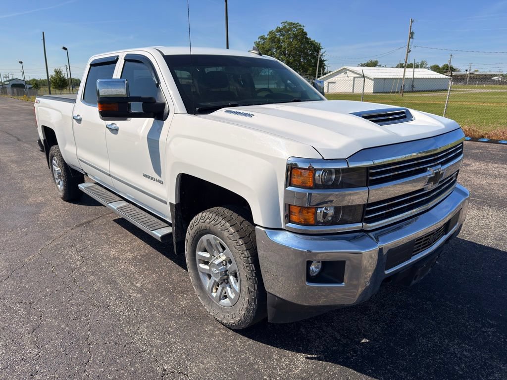 Used 2019 Chevrolet Silverado 2500 LTZ w/ Duramax Plus Package AWD/4WD image 10