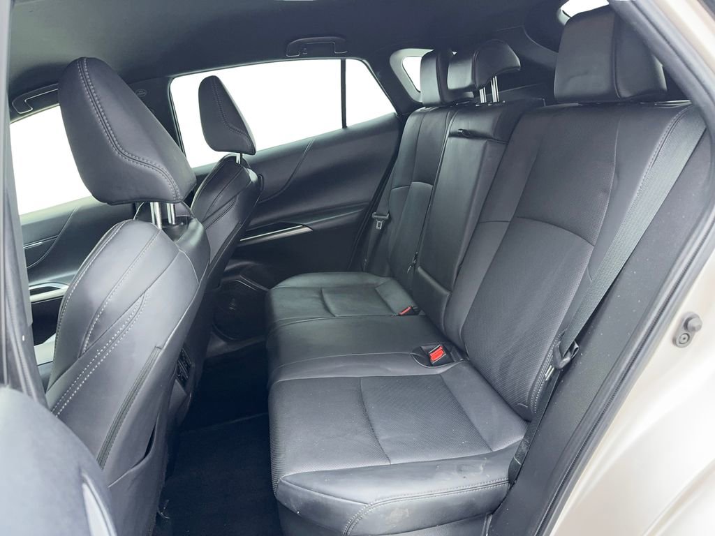 Used 2021 Toyota Venza XLE w/ Softex Package image 24