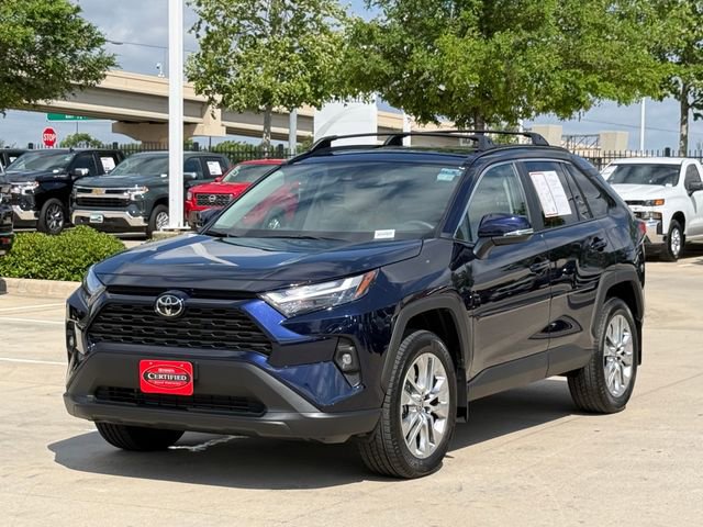 Used 2025 Toyota RAV4 XLE Premium image 8